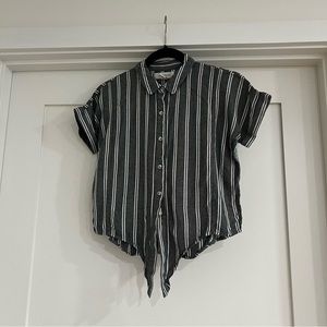 Treasure & Bond girls button down top.